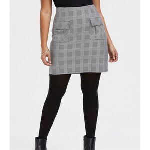 Torrid 2 Black & White Houndstooth Premium Ponte Plaid Skirt Plus Size 2x 18-20